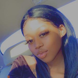 Meet your Posher, Marquisia